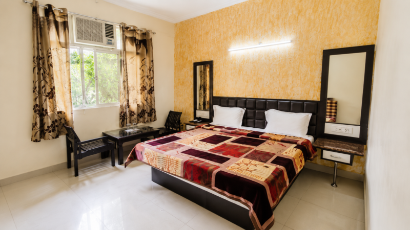 Blu Mango Hotel & Restaurant | Best Hotel near Dhaliara College