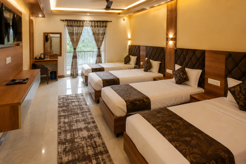 Premium 4-Bed Deluxe Family Suite at Pong View Hotel Dehra