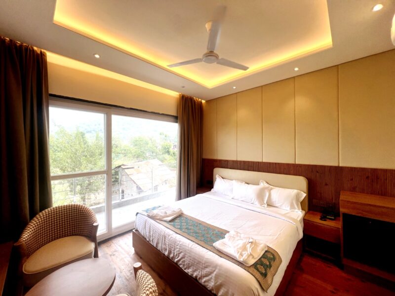 Shrithik Regency Super Deluxe Room Jawalamukhi